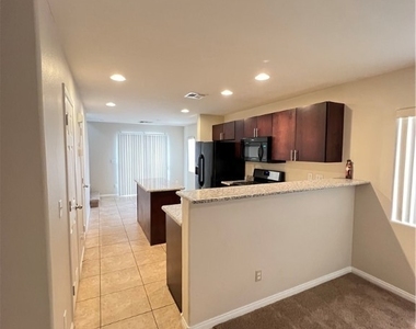 9480 Milkweed Canyon Avenue - Photo Thumbnail 13