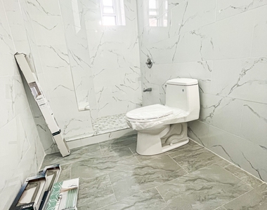 22 Tehama Street - Photo Thumbnail 4