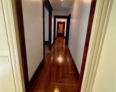 308 Edgewood Street - Photo Thumbnail 17