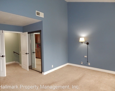 8120 Islandview Circle, Unit D - Photo Thumbnail 28