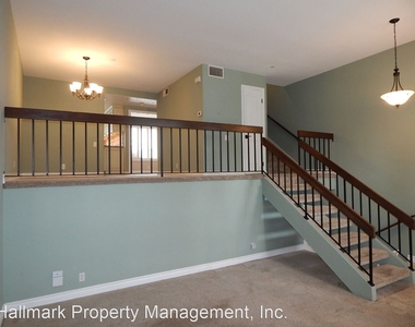 8120 Islandview Circle, Unit D - Photo Thumbnail 2