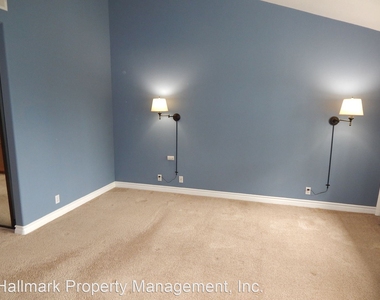 8120 Islandview Circle, Unit D - Photo Thumbnail 23