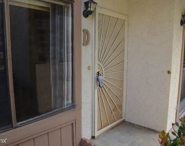 11880 Bernardo Terrace D - Photo Thumbnail 15