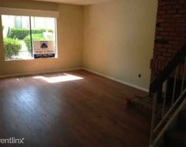 11880 Bernardo Terrace D - Photo Thumbnail 10