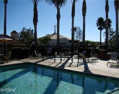 11880 Bernardo Terrace D - Photo Thumbnail 21