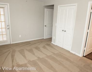 1037 West Jefferson Street - Photo Thumbnail 11