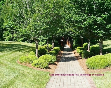 4008 Pinebrook Lane - Photo Thumbnail 4