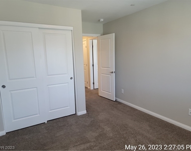 4217 Venus Falls Avenue - Photo Thumbnail 20