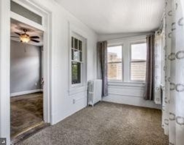 1603 Otis Street Ne - Photo Thumbnail 12