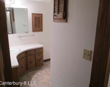 5521-5531 Canterbury Lane - Photo Thumbnail 10