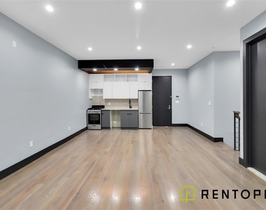 540 Driggs Avenue - Photo Thumbnail 3