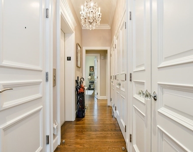 298 Beacon Street - Photo Thumbnail 9