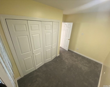 220 Anchor Avenue - Photo Thumbnail 5