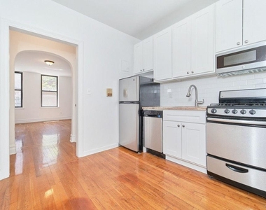 421 E 80th Street - Photo Thumbnail 2