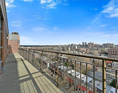 3210 Riverdale Avenue - Photo Thumbnail 9