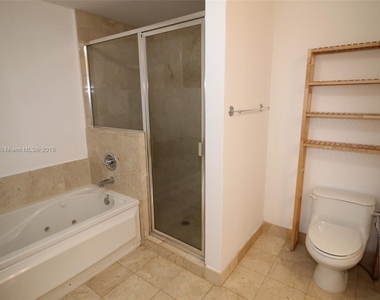 357 Almeria Ave Apt 1502 - Photo Thumbnail 8