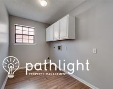 1525 Stratford Drive Unit - Photo Thumbnail 20