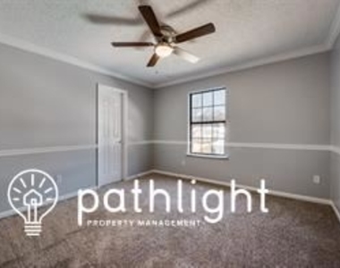 1525 Stratford Drive Unit - Photo Thumbnail 17