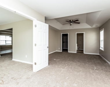 656 Fairgreen Trail - Photo Thumbnail 7