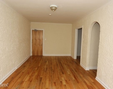 536 W. Arlington, Unit 301 - Photo Thumbnail 7