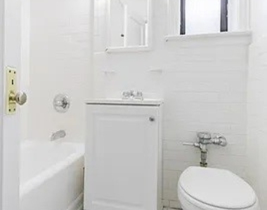 302 East 49th Street - Photo Thumbnail 6