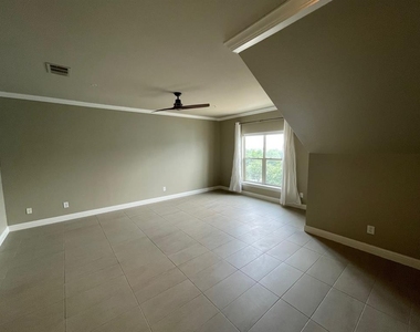 1604 Carpenter Drive - Photo Thumbnail 17