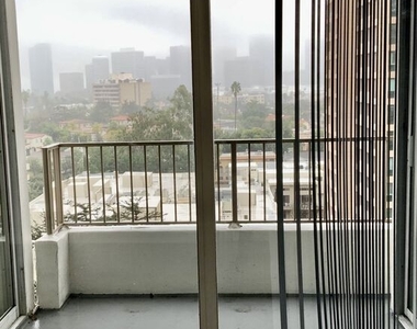 10501 Wilshire Blvd - Photo Thumbnail 4