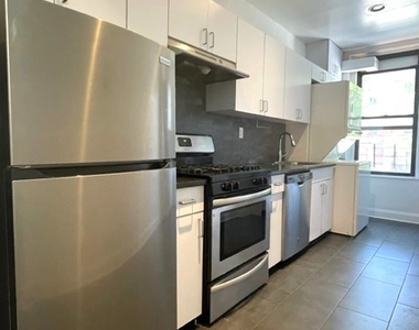 206 West 104th Street,  #23 - Photo Thumbnail 5