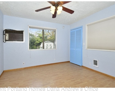 8025 Se Woodstock Blvd. - Photo Thumbnail 12