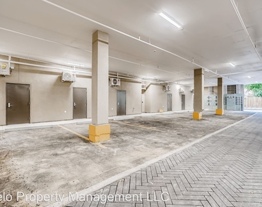 2898 N Fairfax Street - Photo Thumbnail 19