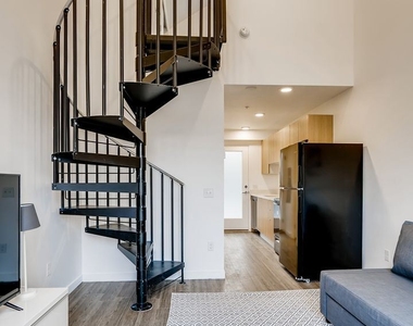 2898 N Fairfax Street - Photo Thumbnail 6