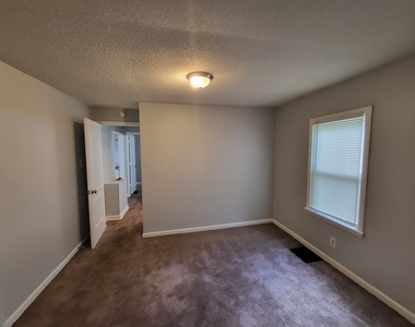 1706 Kildare Avenue - Photo Thumbnail 10