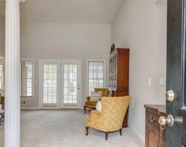 229 Ivy Creek Drive - Photo Thumbnail 7