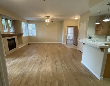 6140 Ingleston Dr Apt 516 - Photo Thumbnail 4