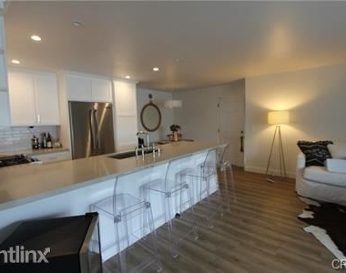 75 18th St Apt 3 - Photo Thumbnail 3