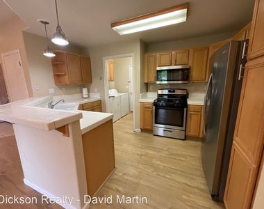 6140 Ingleston Dr. Unit #516 - Photo Thumbnail 5