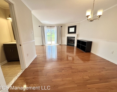 1701 Red Maple Grove - Photo Thumbnail 4