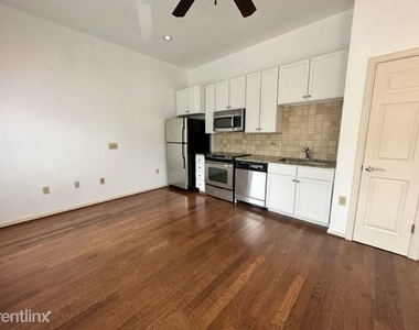 330 Austin Ave 214 - Photo Thumbnail 11