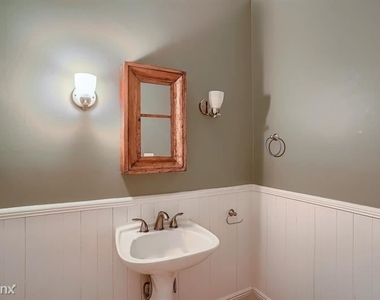 15390 Laurel Grove Dr Unit - Photo Thumbnail 13