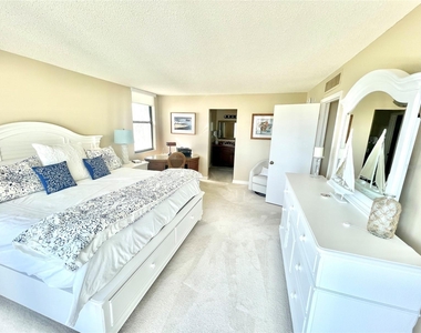 1380 Gulf Boulevard - Photo Thumbnail 13