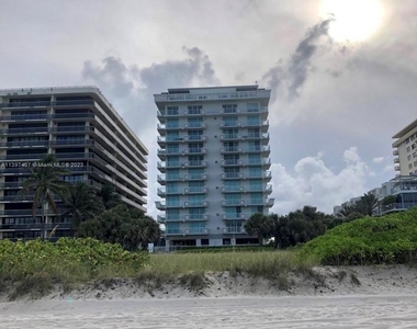 9499 Collins Ave - Photo Thumbnail 27