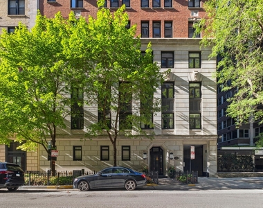 222 E Chestnut Street - Photo Thumbnail 1