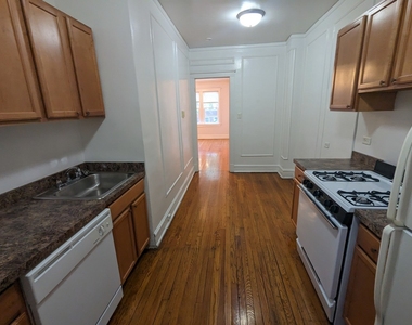 2312 W Wilson Avenue - Photo Thumbnail 4