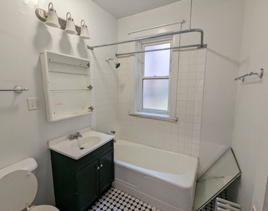 2312 W Wilson Avenue - Photo Thumbnail 7