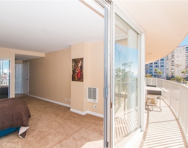 700 E Ocean Boulevard - Photo Thumbnail 21