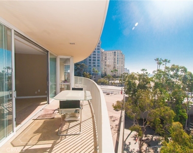 700 E Ocean Boulevard - Photo Thumbnail 30