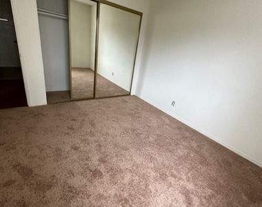 10323 Woodbine St. - Photo Thumbnail 2