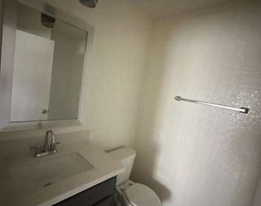 10323 Woodbine St. - Photo Thumbnail 3