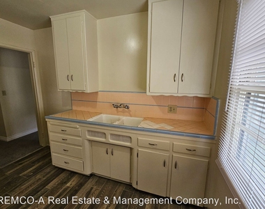 802 Raymond Ave. - Photo Thumbnail 6