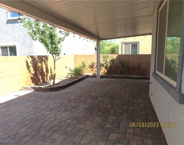 864 Lotus Falls Street - Photo Thumbnail 27